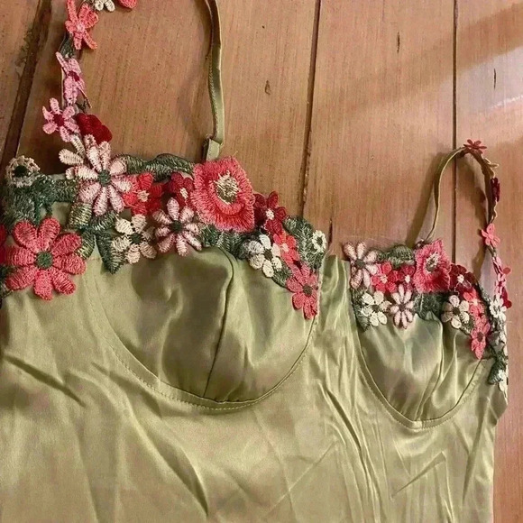 Women's Slip Mini Dress Embroidered Daisy Lime Green Pink large - Picture 13 of 16